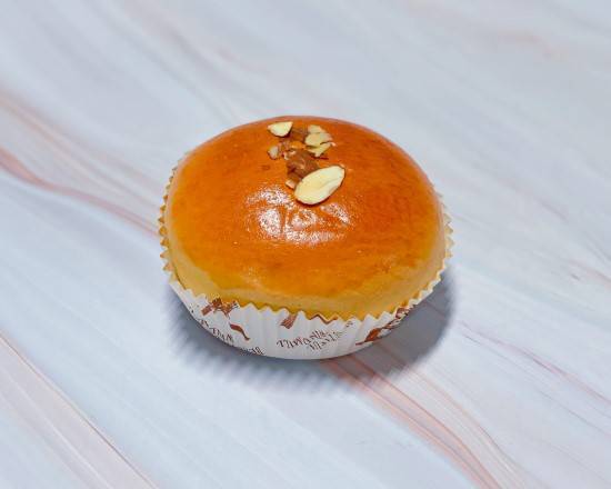 Curry Beef Bun (咖喱牛肉飽)